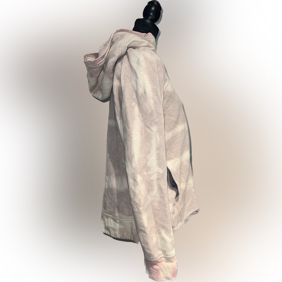 Lululemon bleach died sweater - Picture 2 of 3